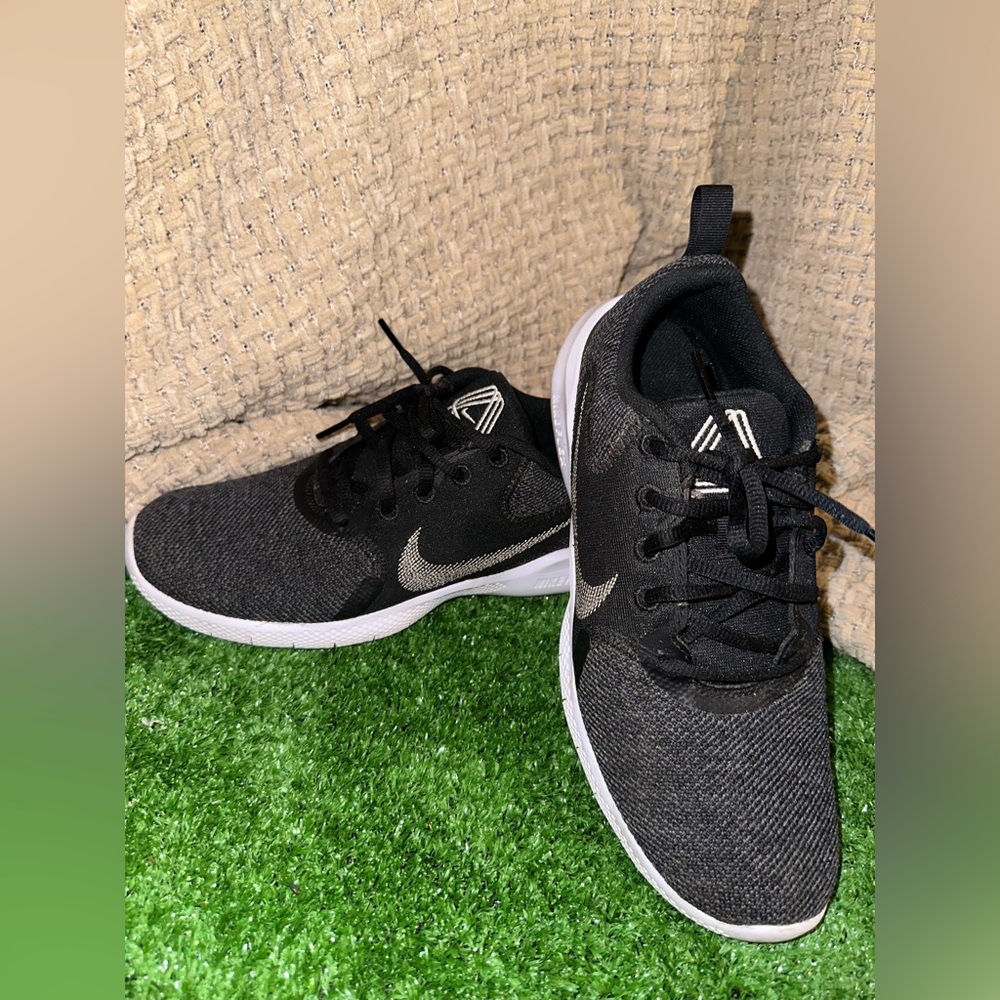 Black Nike Women Sneakers